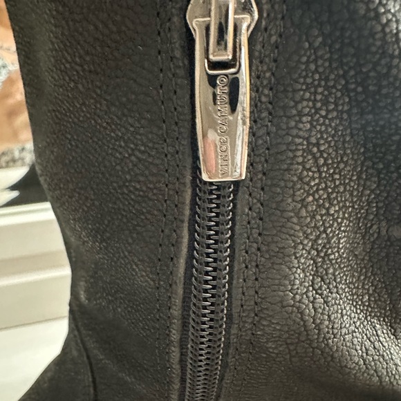 Vince Camuto NOT FOR SALE!!!!!🛑🛑🛑 - Picture 4 of 12